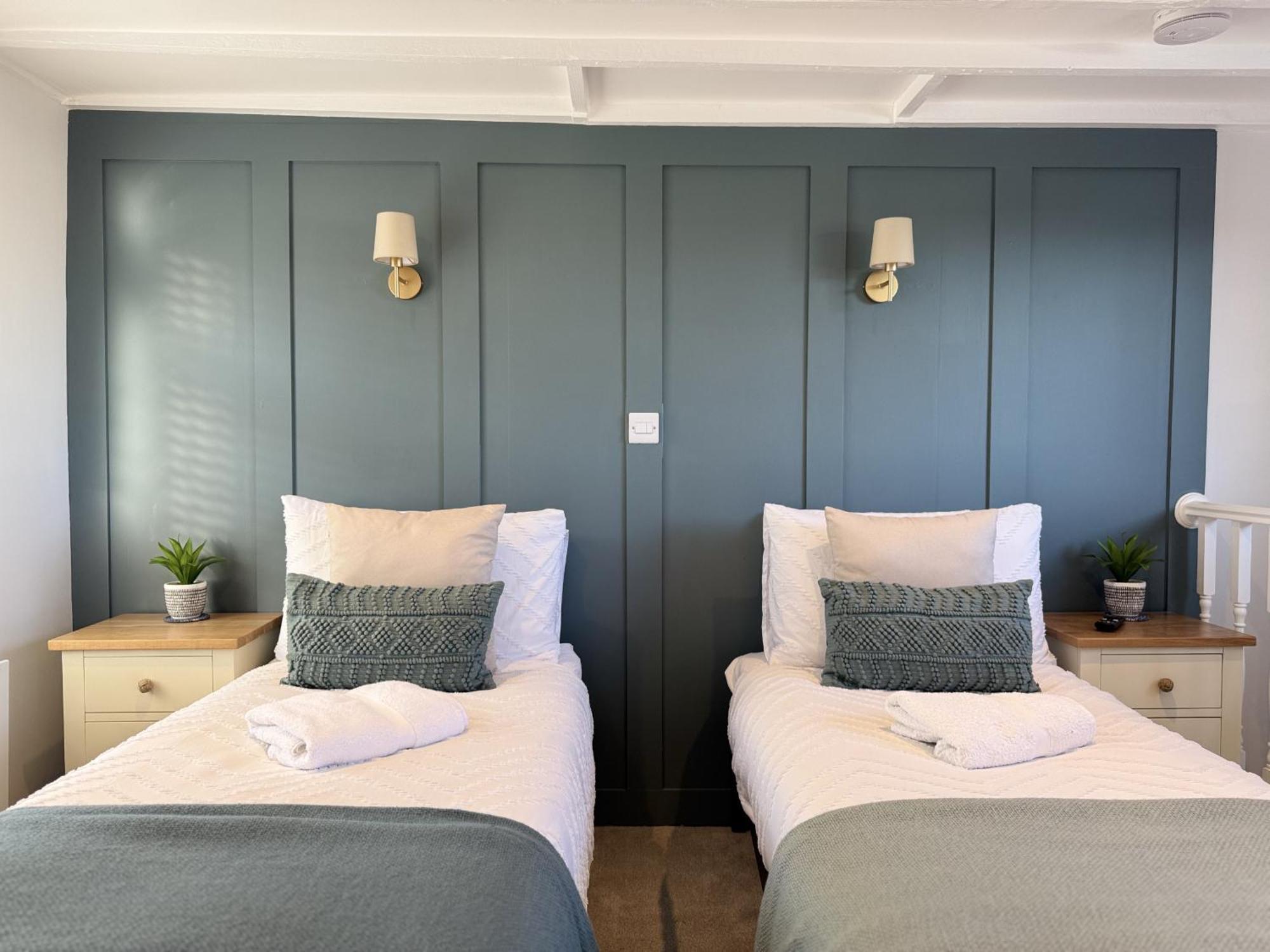 Driftwood House - Luxury Dog-Friendly Townhouse In Cowes, Steps From Marina Villa Каус Екстериор снимка