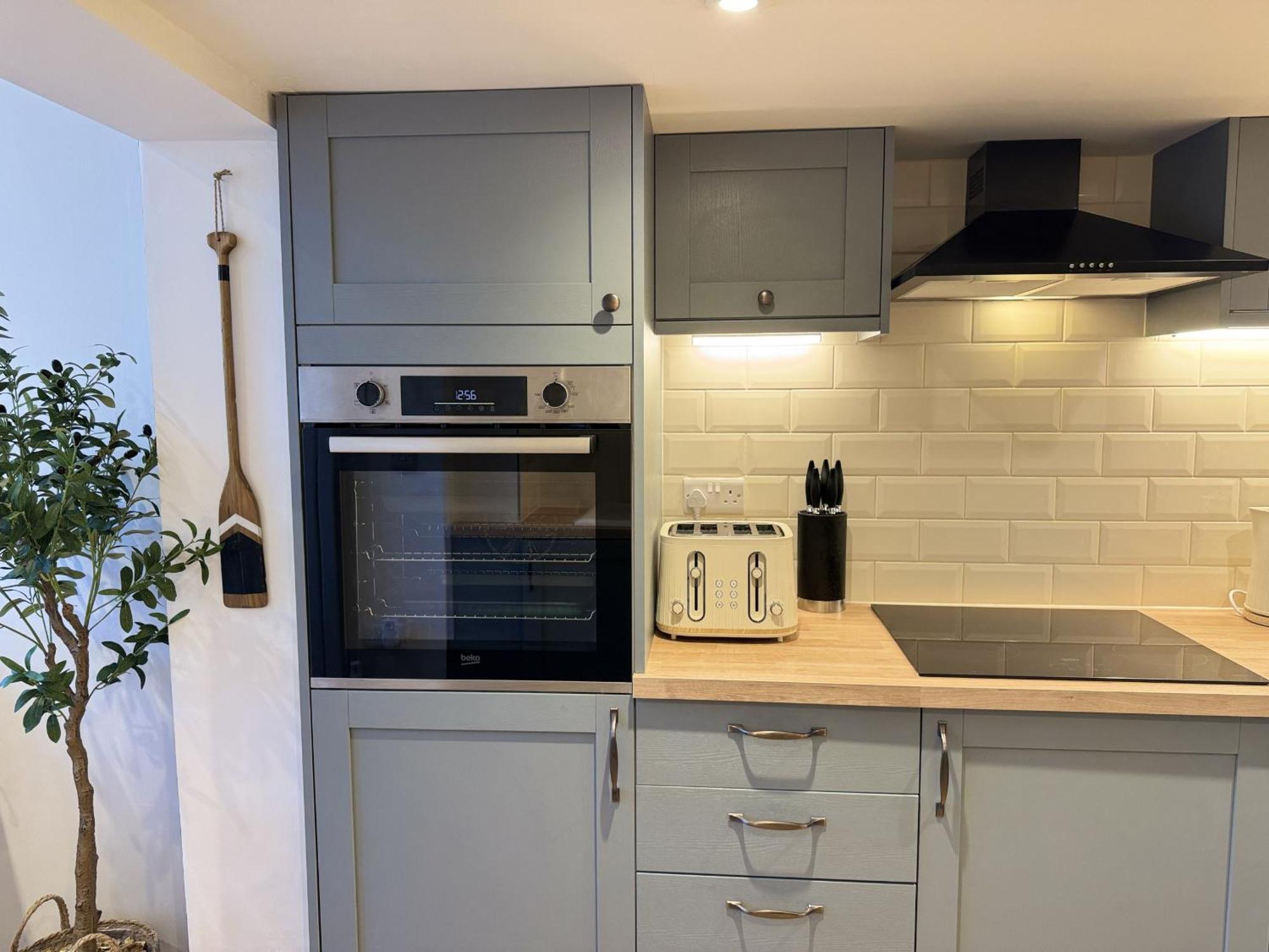 Driftwood House - Luxury Dog-Friendly Townhouse In Cowes, Steps From Marina Villa Каус Екстериор снимка